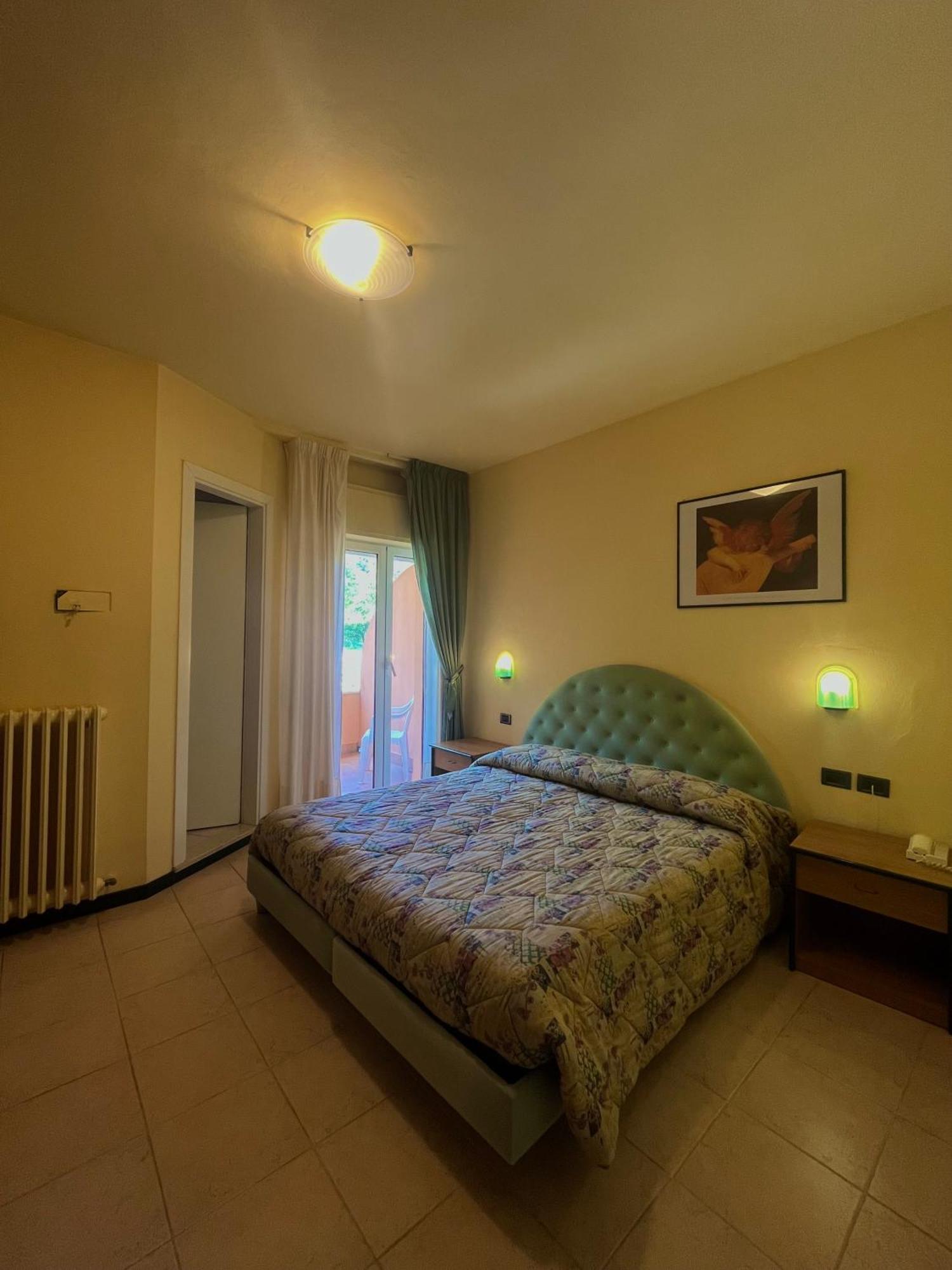Hotel Ristorante Montenerone Apecchio المظهر الخارجي الصورة